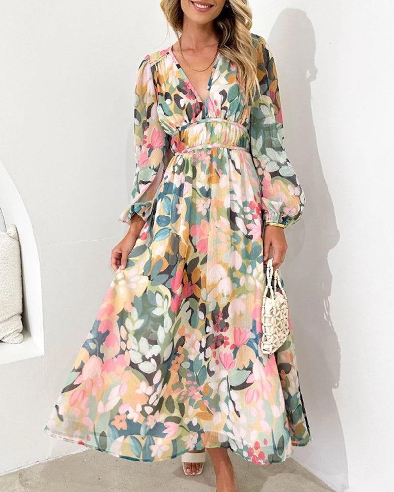 Corrine – Chic Floral Dress with Flowing Fit