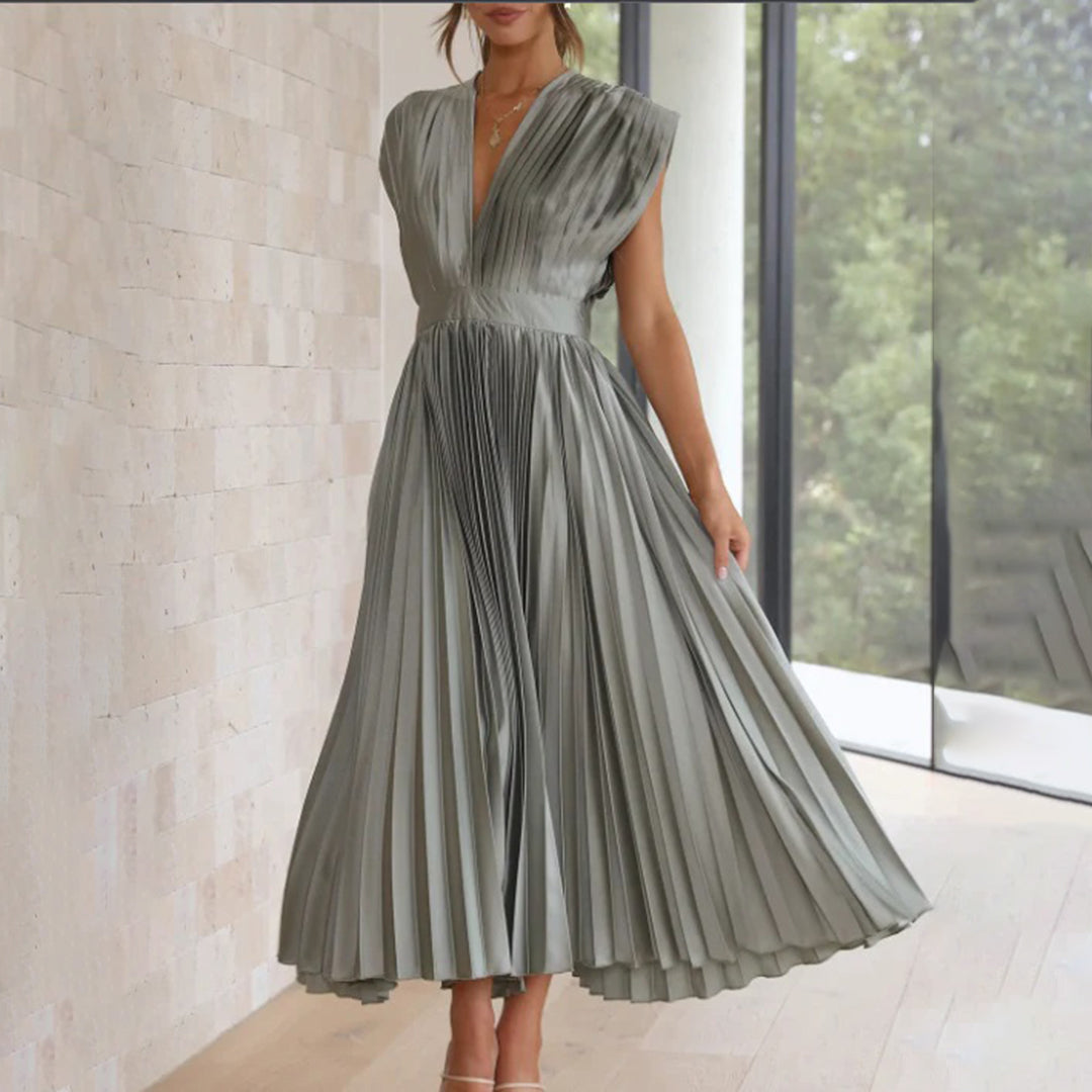 Clarissa | Pleated V-Neck Midi Dress