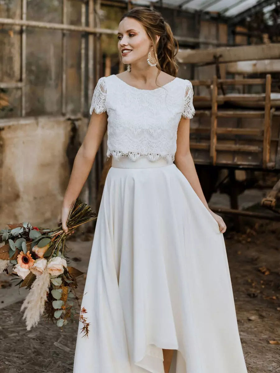 Women’s White Two-Piece Bridal Gown – Elegant Lace Top and Flowing Maxi Skirt