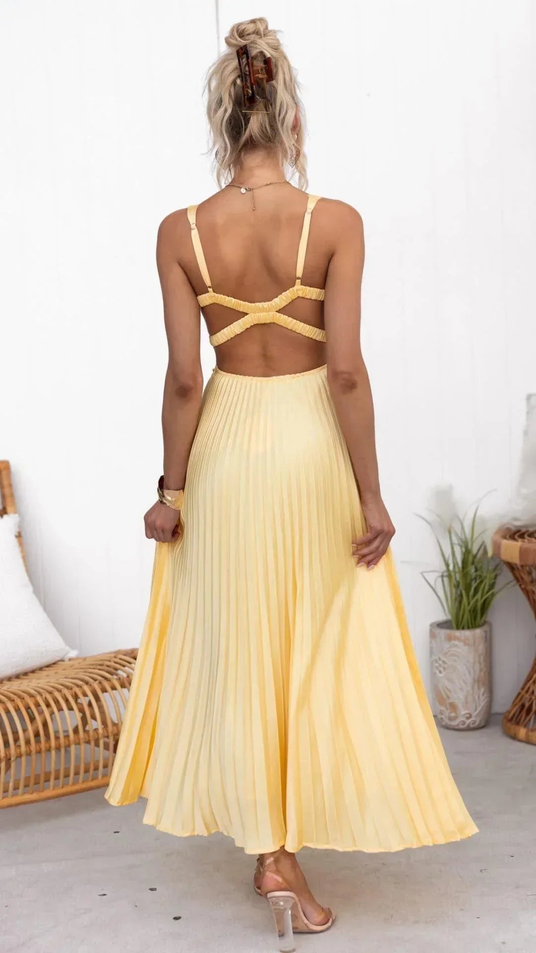 Yellow V-Neck Pleated Maxi Dress – Elegant Back-Strap Gown